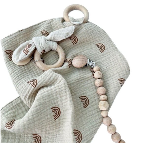 Baby Gift Set - Pacifier Clip Teething Ring & Teething Blanket - Gender Neutral - Picture 3 of 3